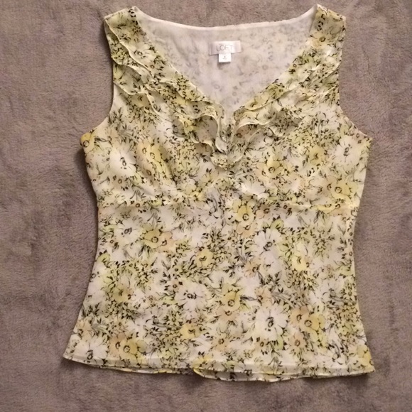 LOFT Tops - ‼️July 1 Closing! LOFT Yellow Floral Top
